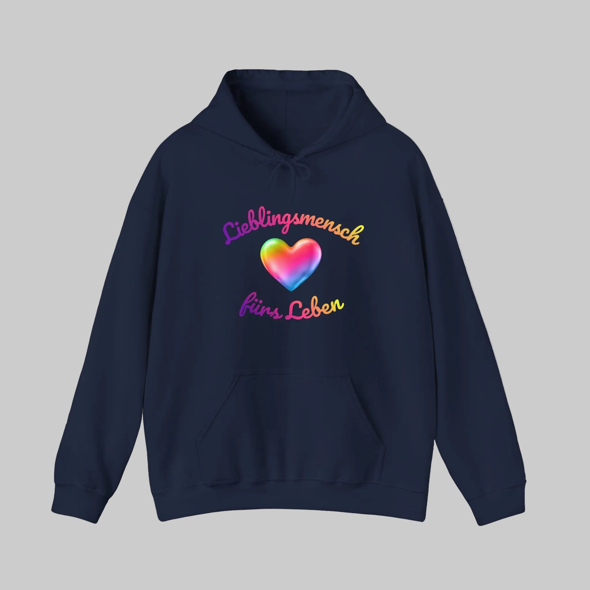 Weißer Unisex Hoodie mit buntem Herz und dem Schriftzug „Lieblingsmensch fürs Leben“ – romantisches Geschenk für Paare und Verliebte.