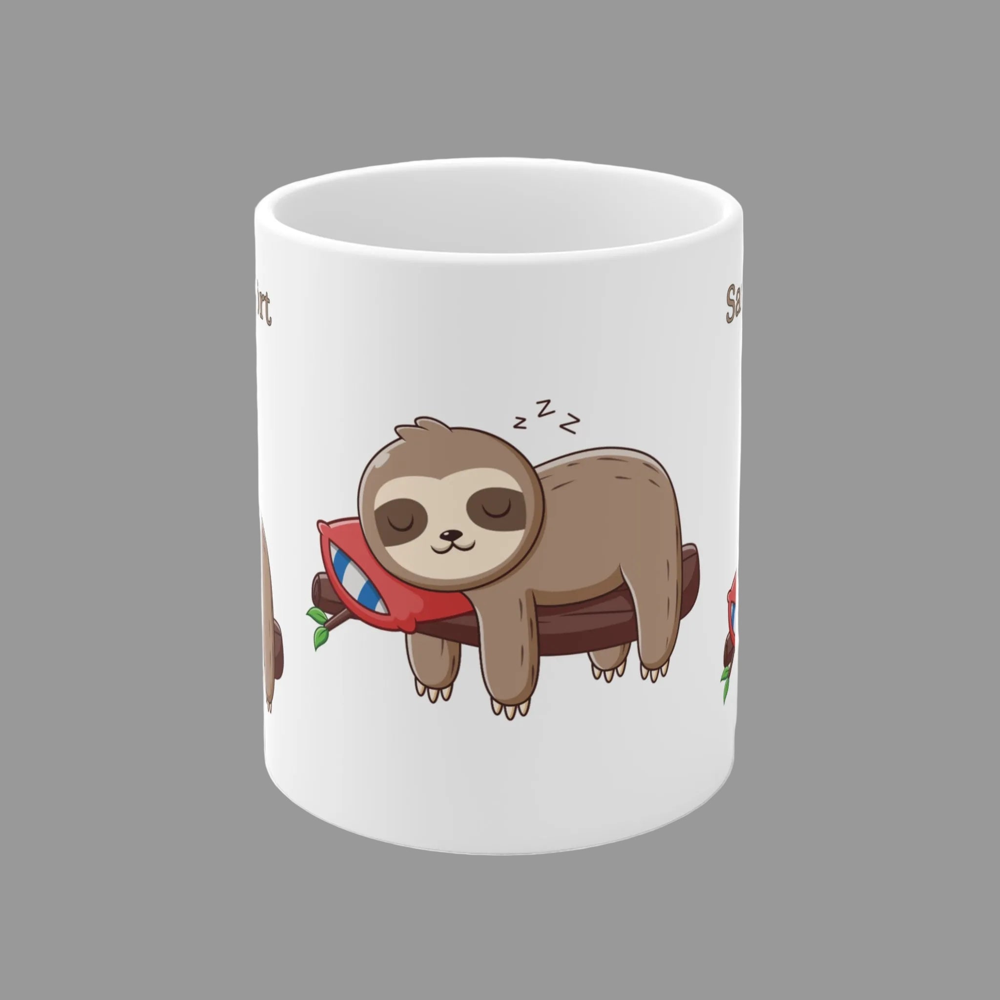 Weiße 300-ml-Keramiktasse mit schlafendem Faultier auf einem Ast und dem Spruch „Samstag gehört mir!!!“ – lustige Tasse für entspannte Wochenenden.