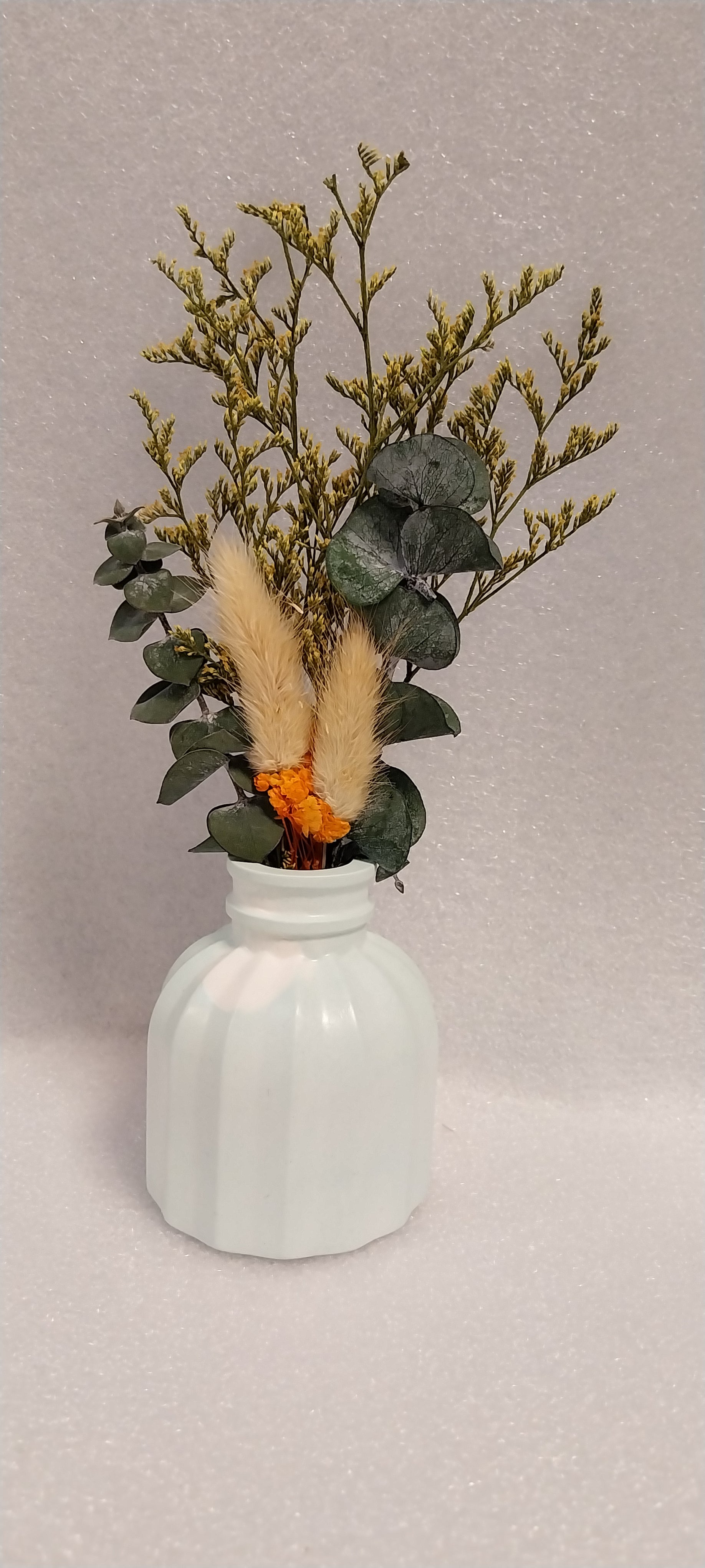 Keramik Vase geriffelt mint weiß Einzelstück handgefertigt Trockenblumen Vase Wohnaccessoire Deko