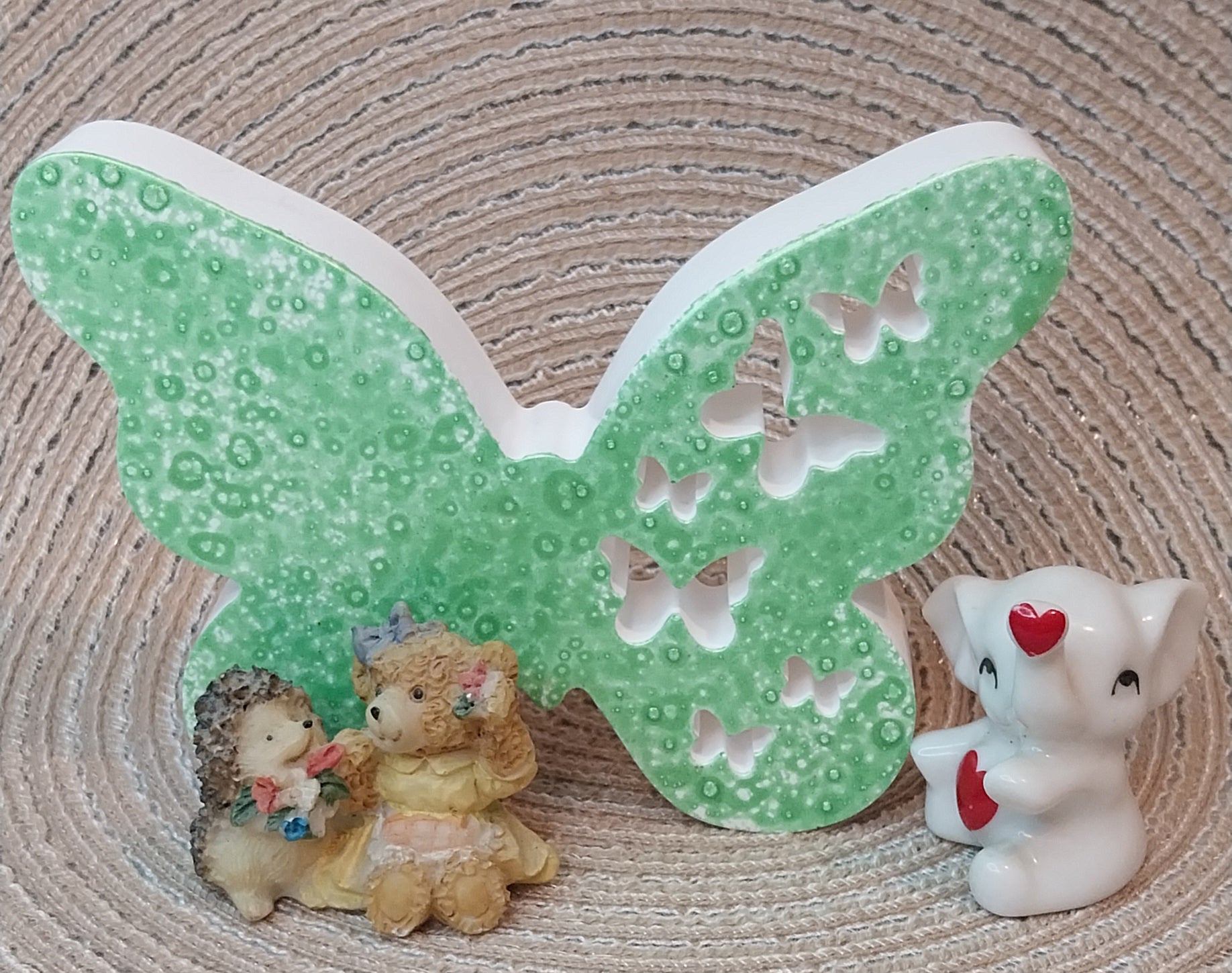 Schmetterling Grün – Handgefertigtes Einzelstück mit Stempeltechnik – Dekoration Schmetterling ca. 12 x 8 cm