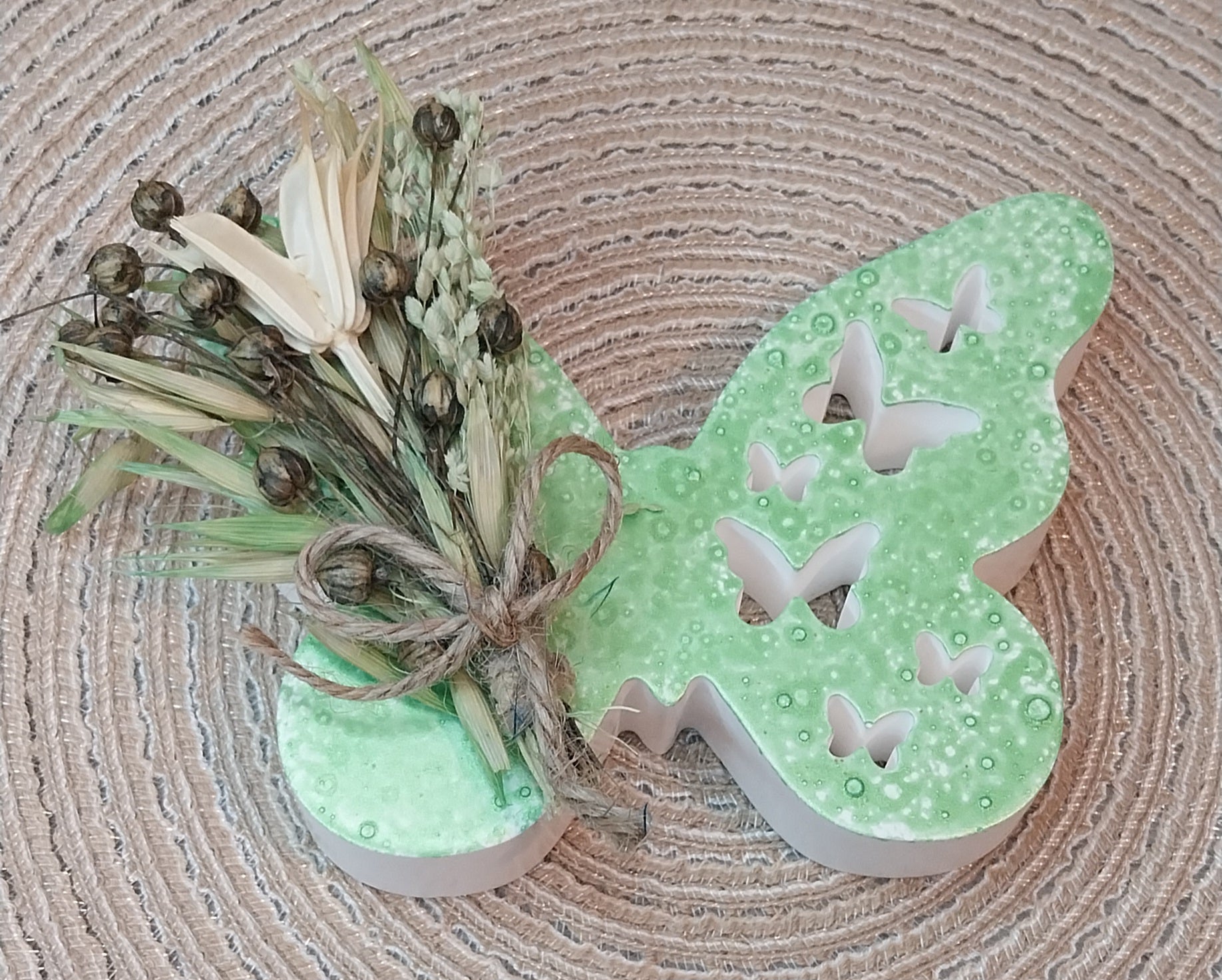 Schmetterling Grün – Handgefertigtes Einzelstück mit Stempeltechnik – Dekoration Schmetterling ca. 12 x 8 cm