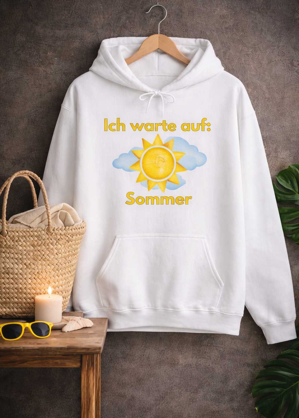 Weißer oder navyblauer Unisex Hoodie mit dem Spruch „Ich warte auf Sommer“ und Sonnenmotiv für Sommerliebhaber, Urlauber und Sonnenfans.