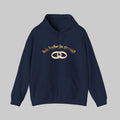 Weißer Unisex Hoodie mit dem Schriftzug „Ich habe Ja gesagt“ und zwei ineinander verschlungenen Eheringen als romantisches Hochzeitsmotiv.