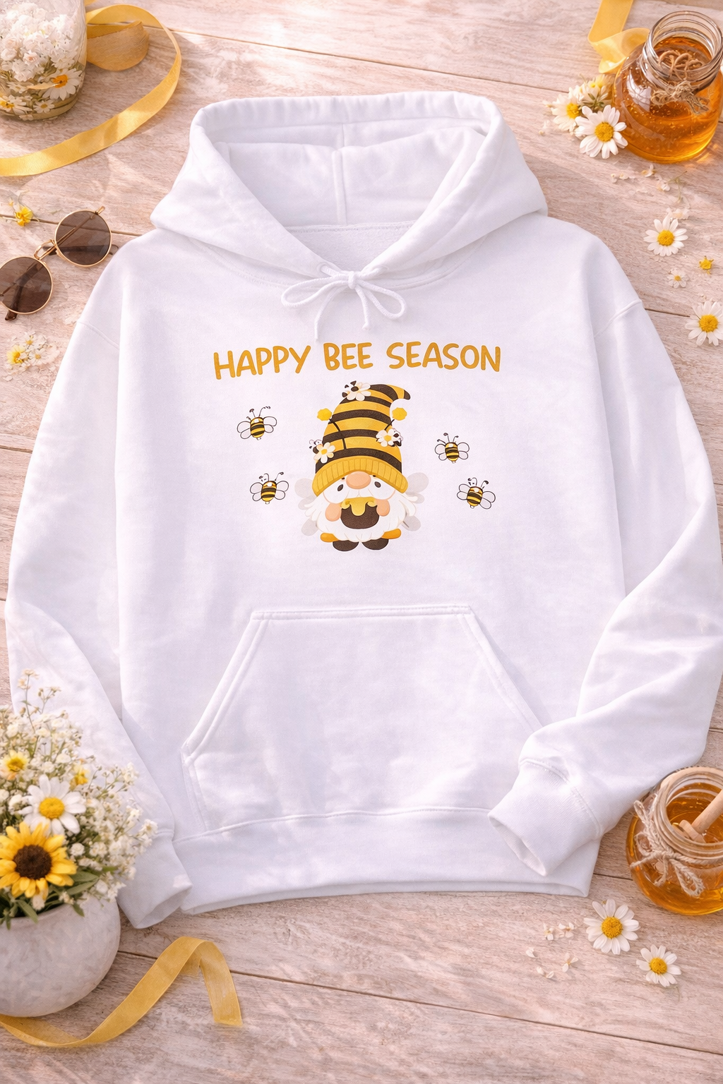 Happy Bee Season Hoodie – Süßer Frühlings Hoodie mit Bienen – Hoodie mit Wichtel Design