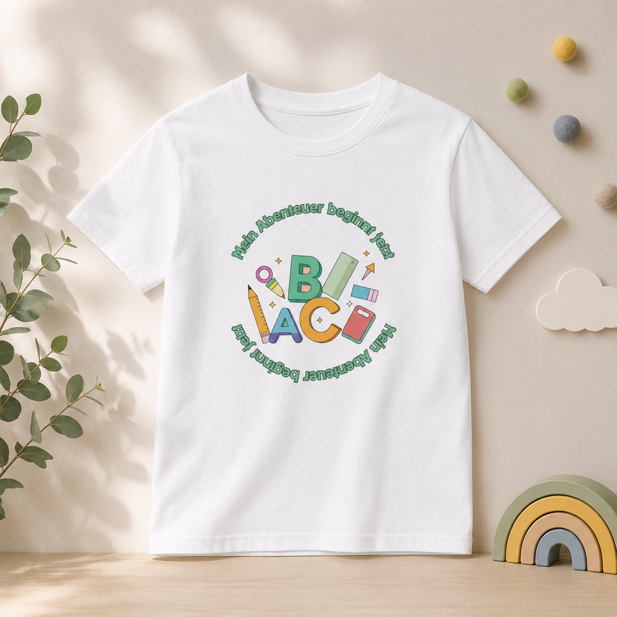 Mein Abenteuer beginnt jetzt Kinder T-Shirt | Einschulung Jungen & Mädchen | Schulstart Shirt mit ABC Motiv